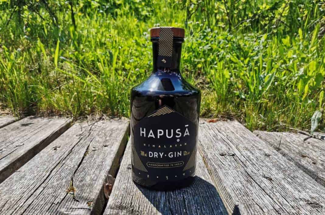 Eine Flasche des Hausa Himalayan Gins