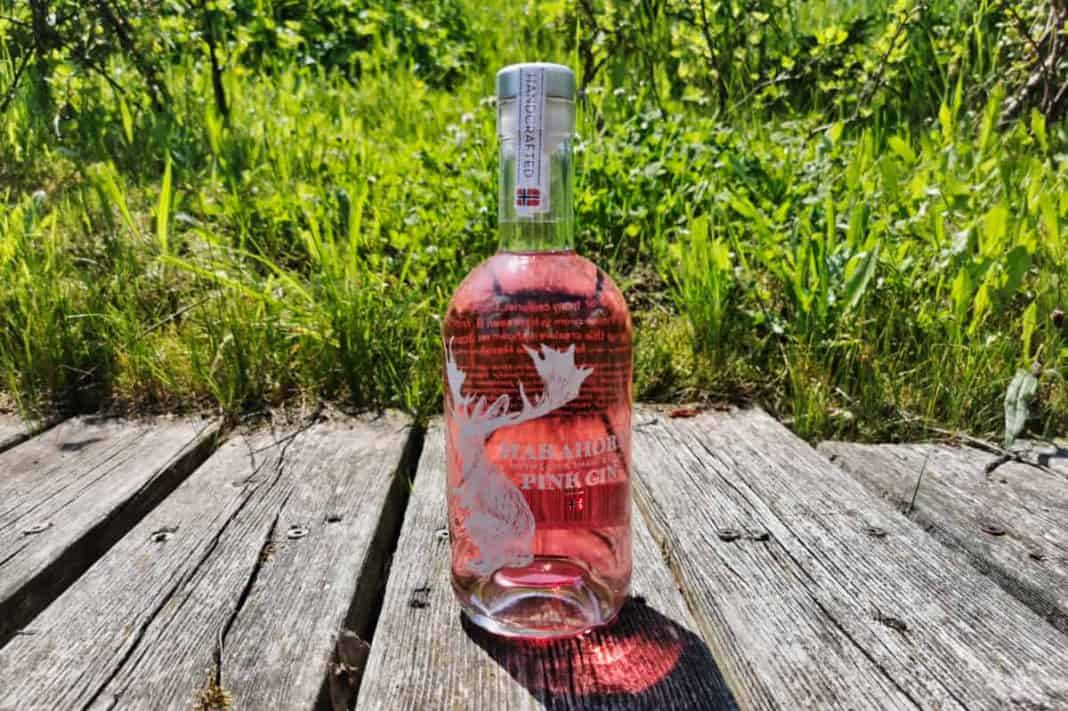 Eine Flasche des Harahorn Pink Gins