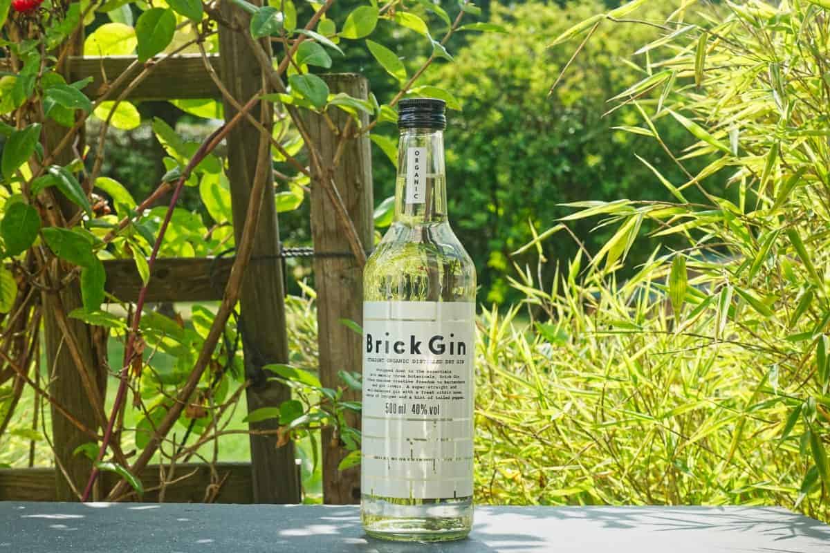 Eine Flasche des Brick Gins