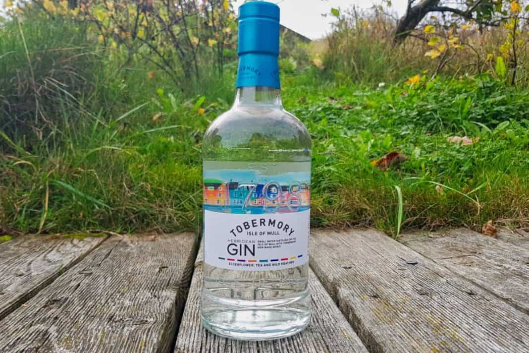 Eine Flasche des Tobermory Gins